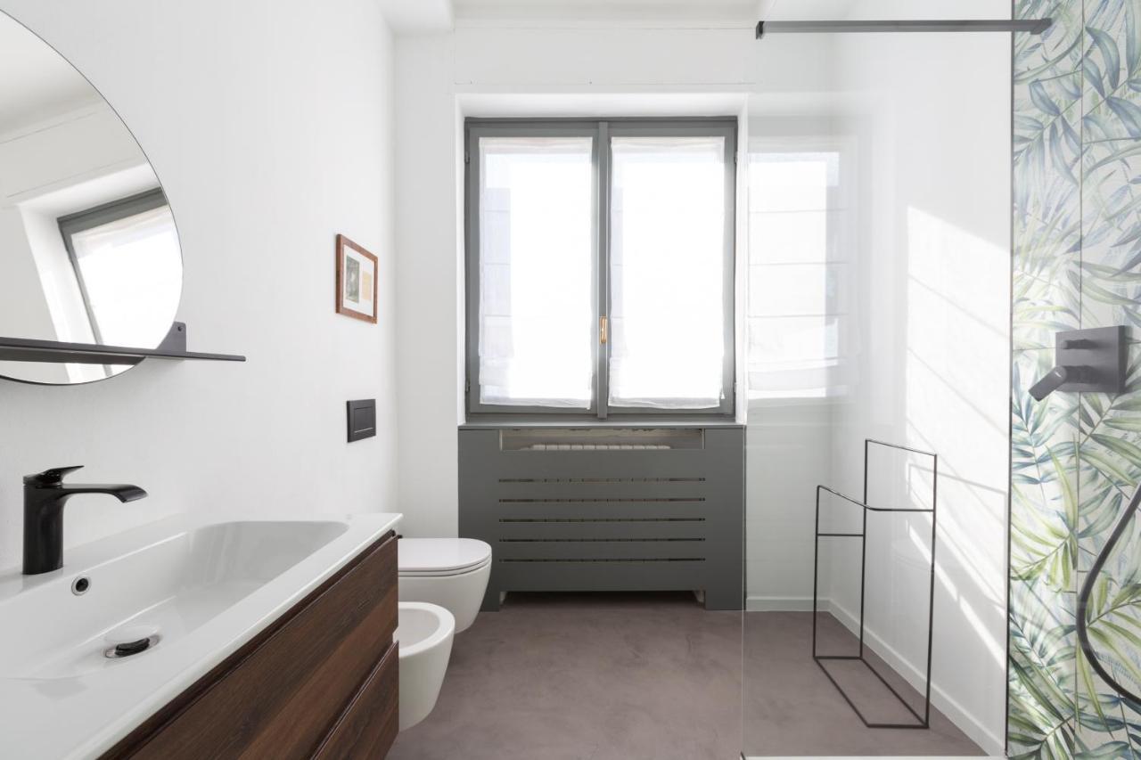 Sant'Ambrogio Bright And Stylish Flat Apartment Milan Bagian luar foto