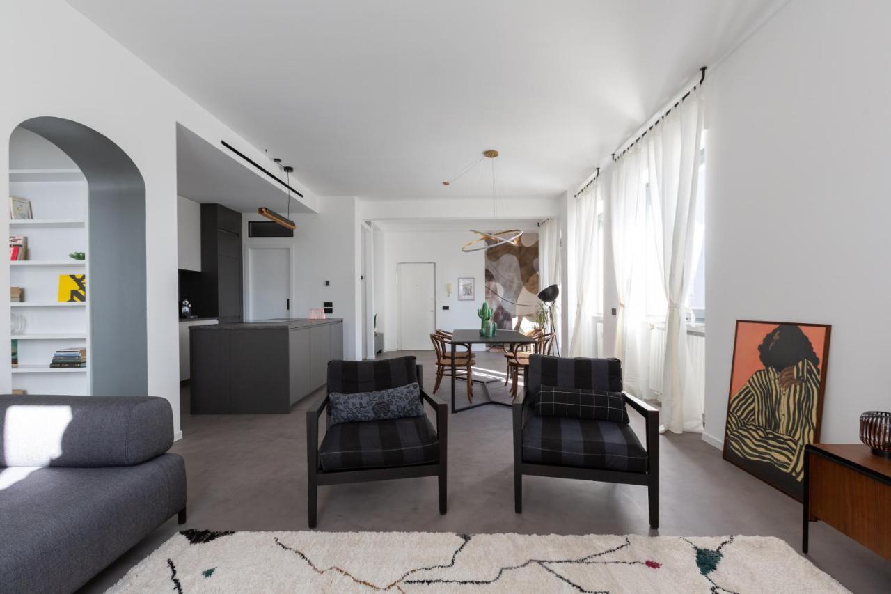 Sant'Ambrogio Bright And Stylish Flat Apartment Milan Bagian luar foto