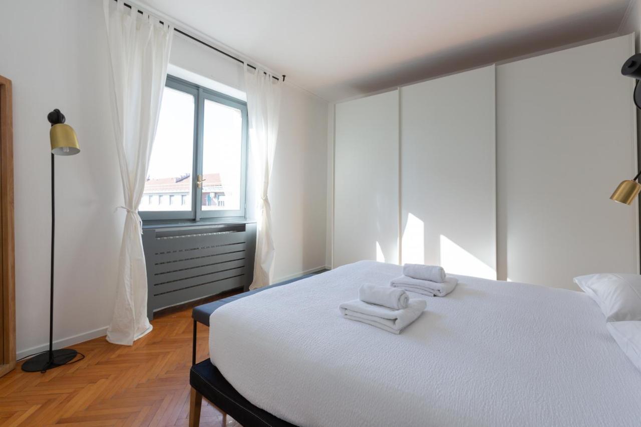 Sant'Ambrogio Bright And Stylish Flat Apartment Milan Bagian luar foto