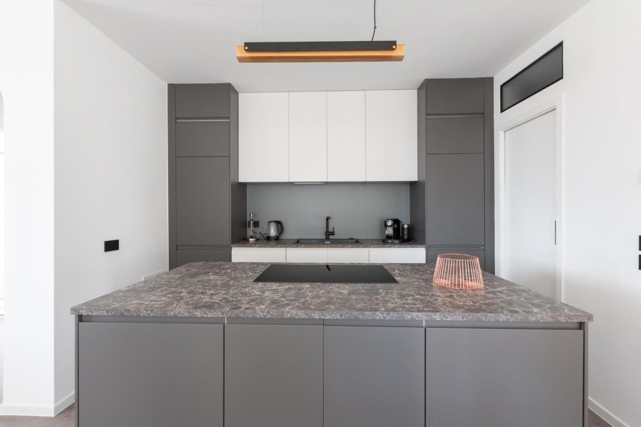 Sant'Ambrogio Bright And Stylish Flat Apartment Milan Bagian luar foto